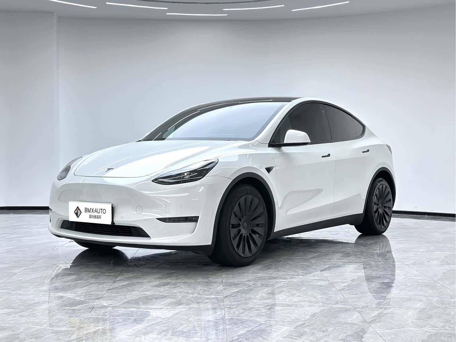 Tesla Model Y, 2021 1
