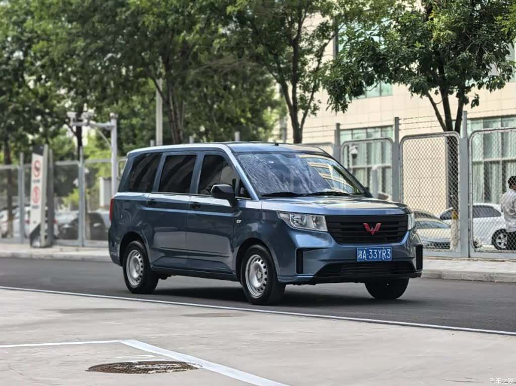 Wuling Hongguang, 2021 3