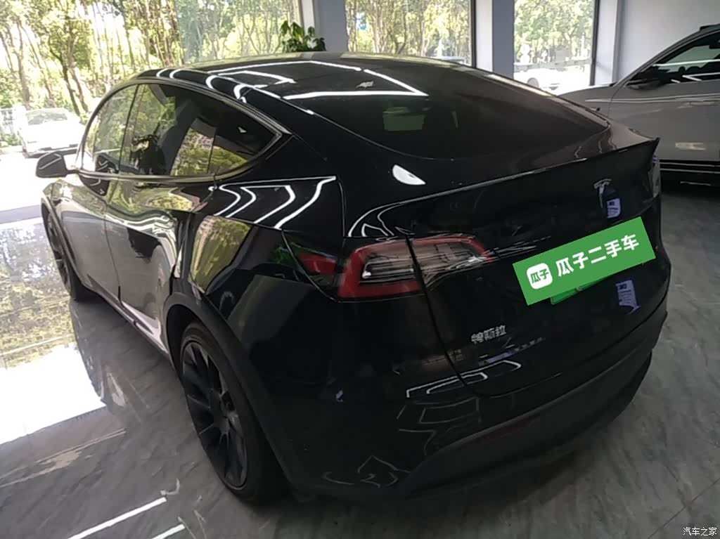 Tesla Model Y, 2023 все фото