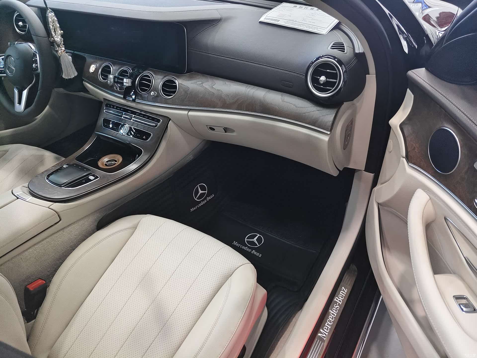 Mercedes-Benz E-Class, 2019 16