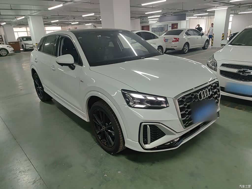Audi Q2L, 2022 22