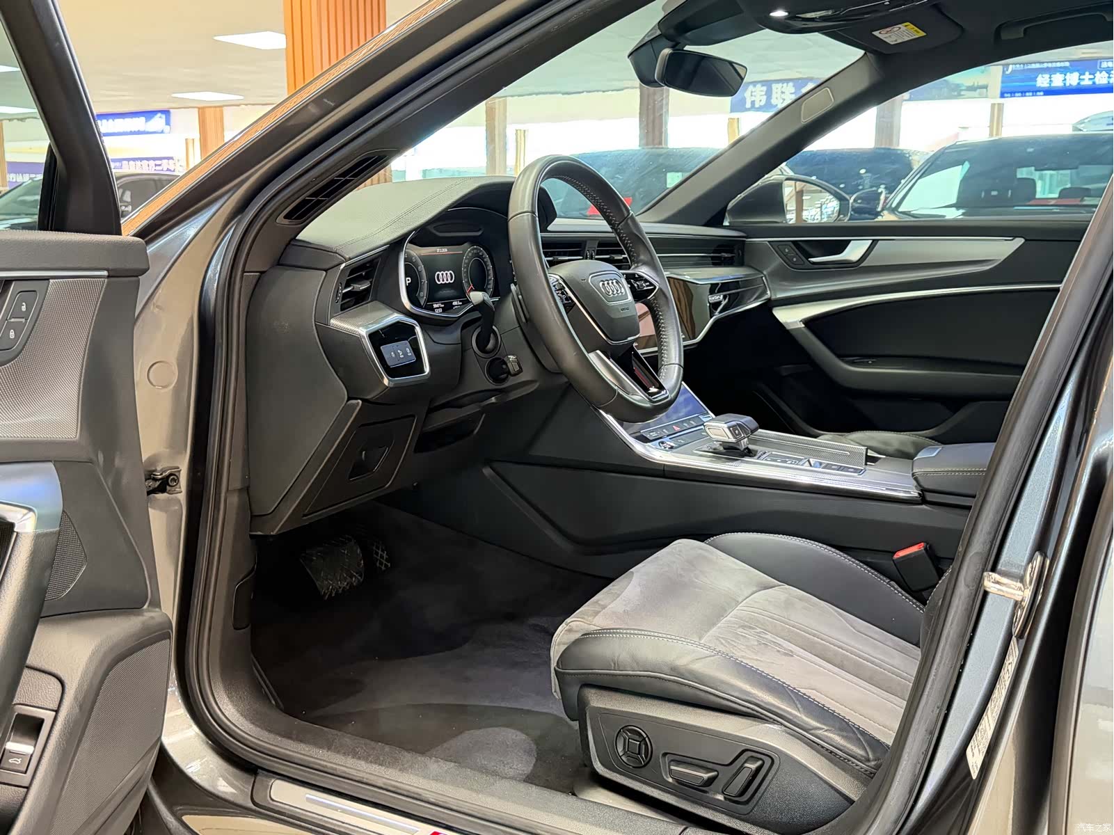 Audi A6L, 2021 4