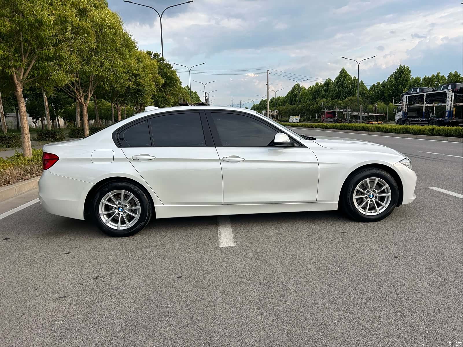 BMW 3 Series, 2016 11