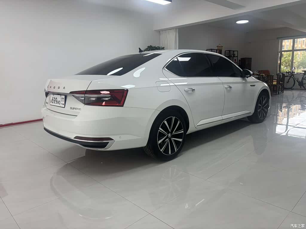 Skoda Superb, 2023 20