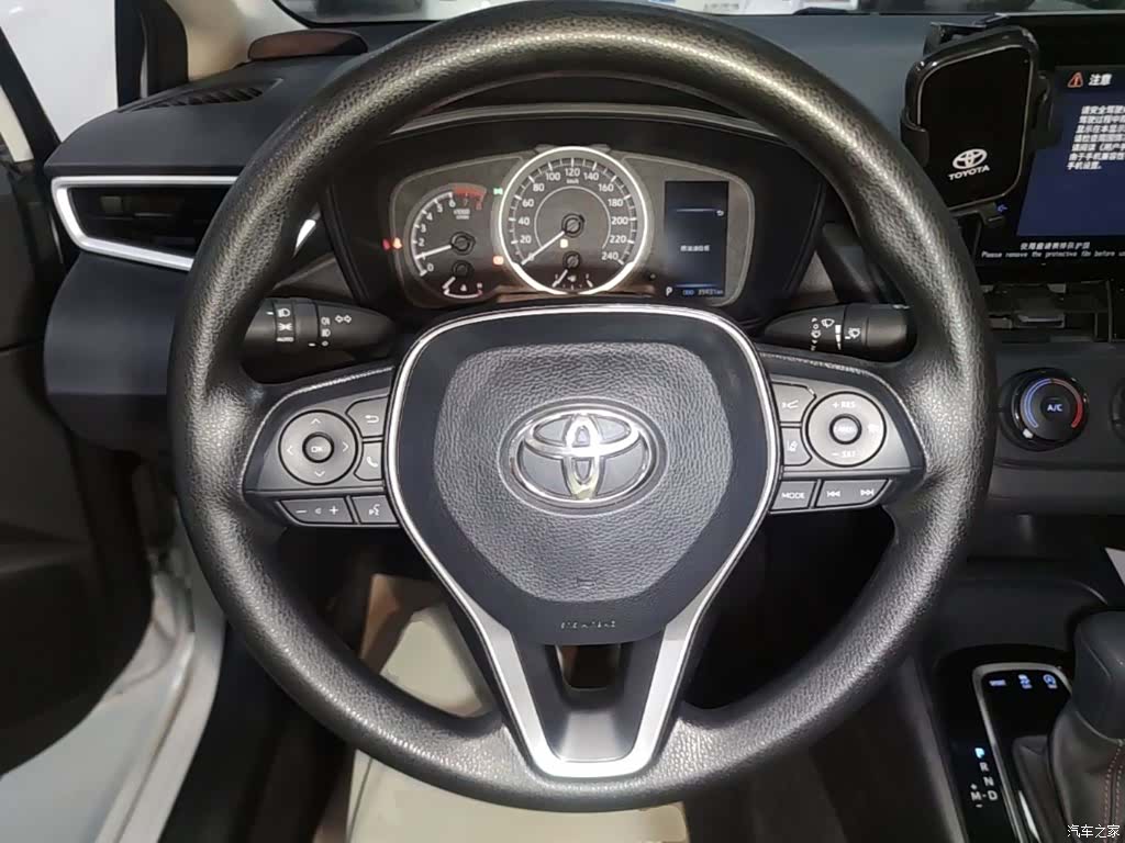Toyota Corolla, 2024 11