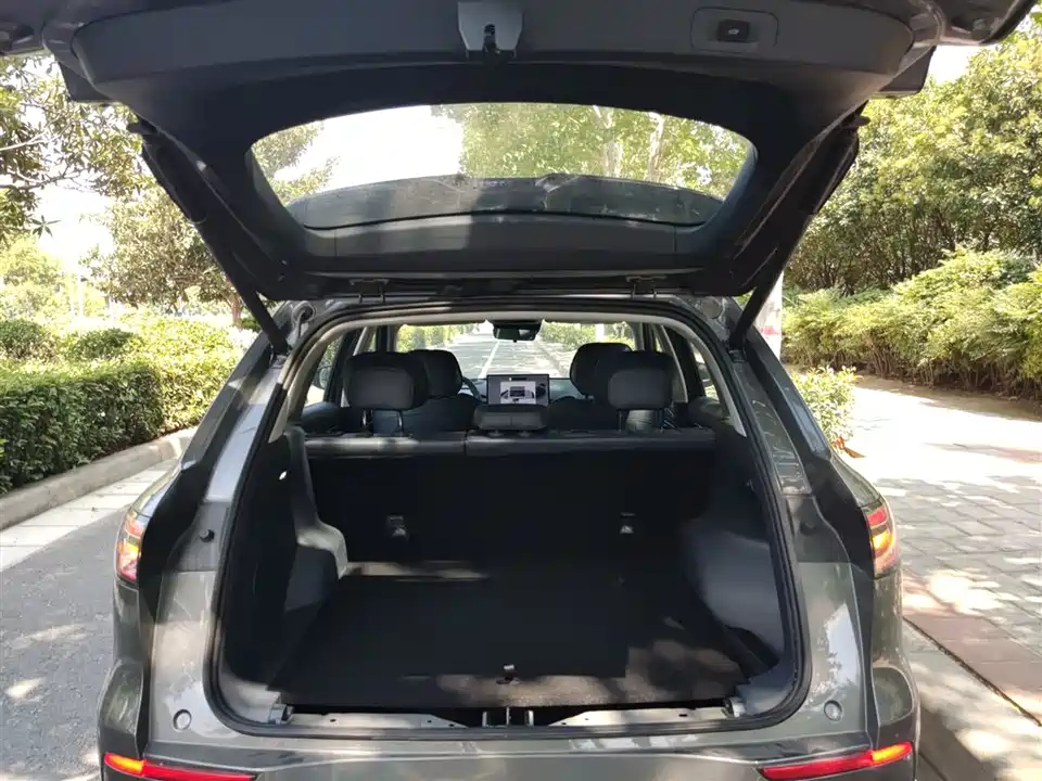 Geely Galaxy Galaxy E5