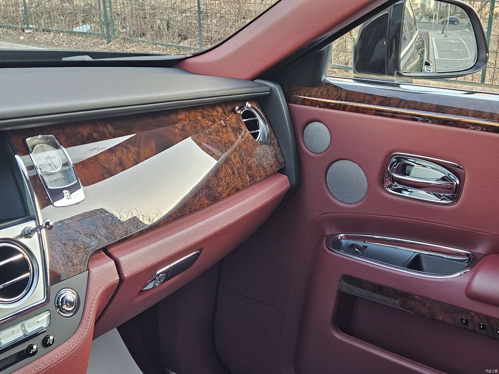 Rolls-Royce Ghost, 2014 13