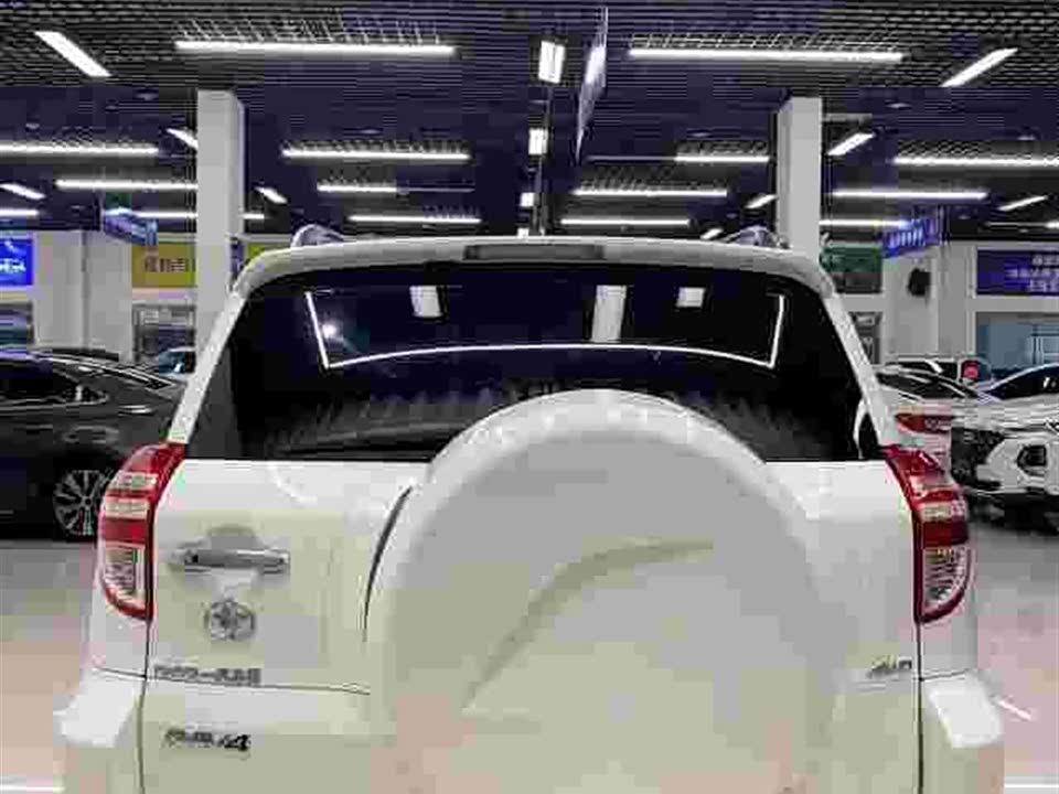 Toyota RAV4 Rongfang