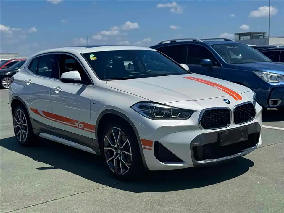 BMW X2