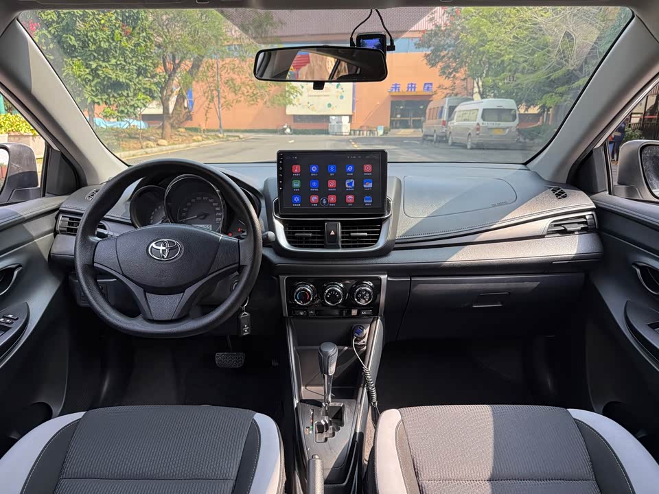 Toyota YARiS L Zhixuan