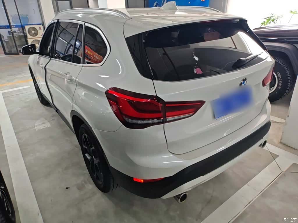 BMW X1, 2020 все фото