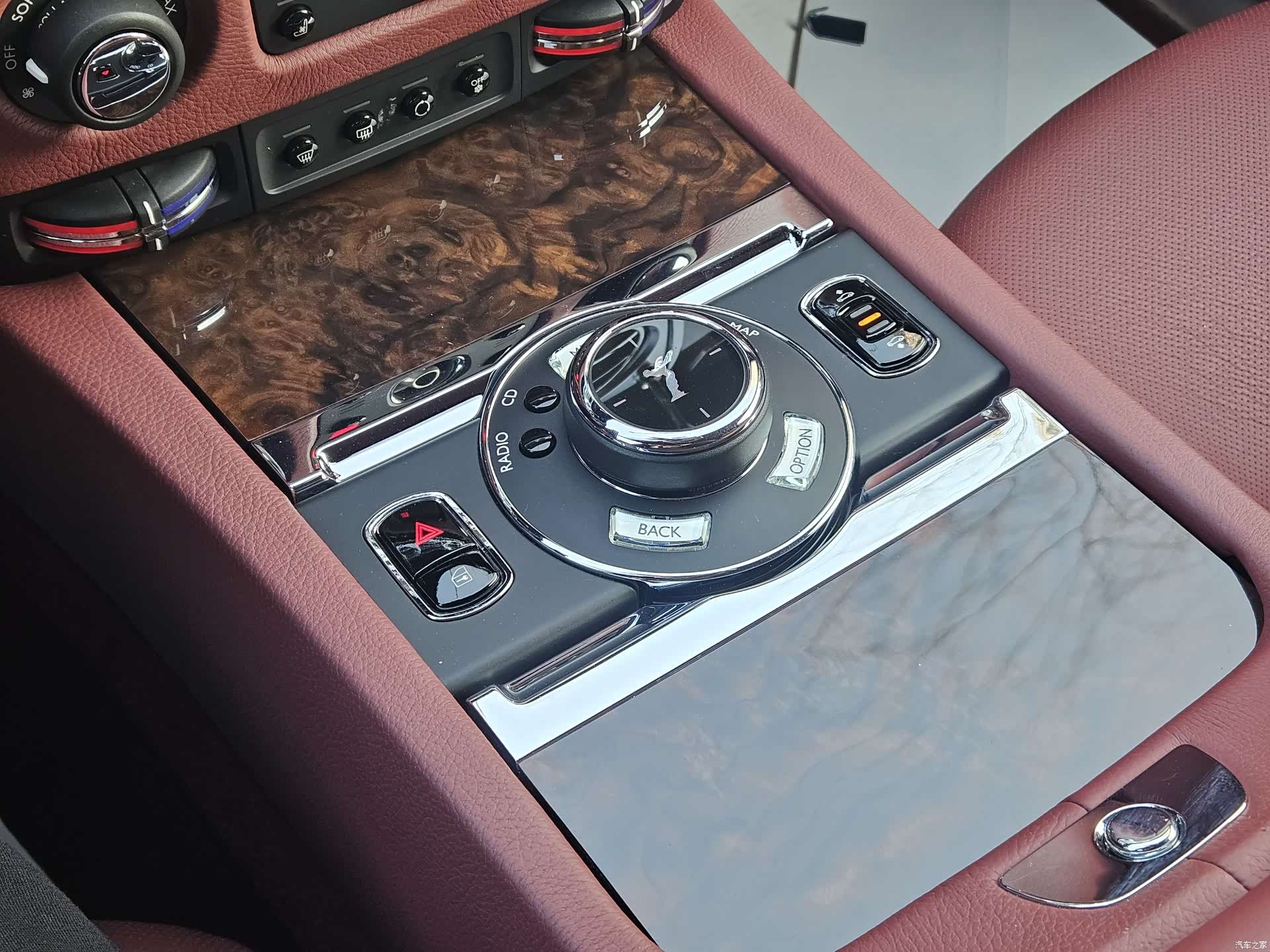 Rolls-Royce Ghost, 2014 14