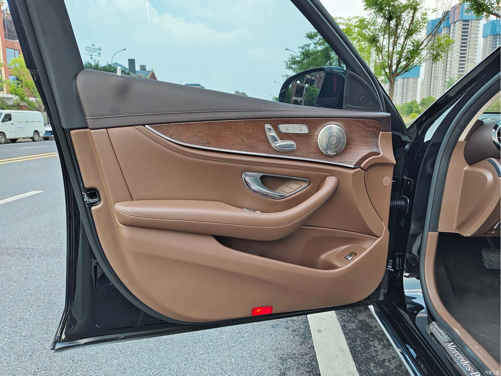 Mercedes-Benz E-Class, 2022 21