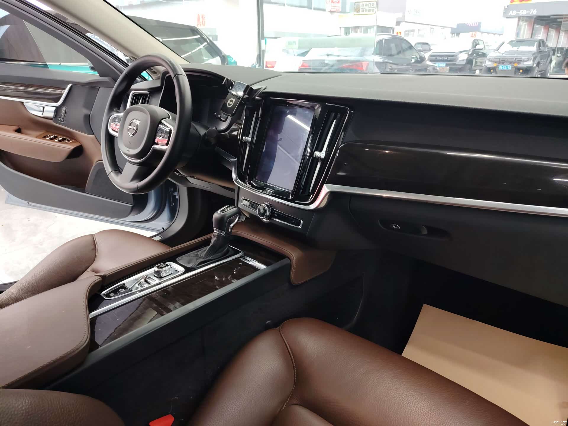 Volvo S90, 2018 13