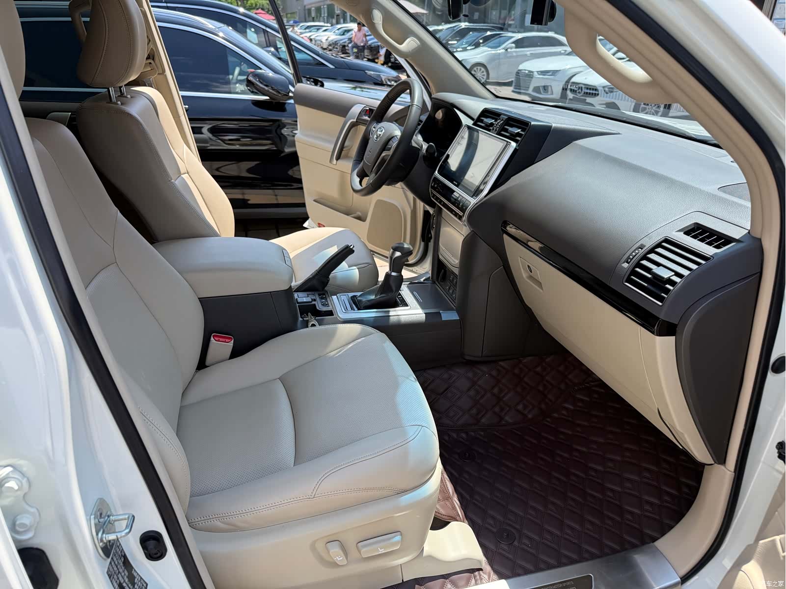 Toyota Prado, 2024 16