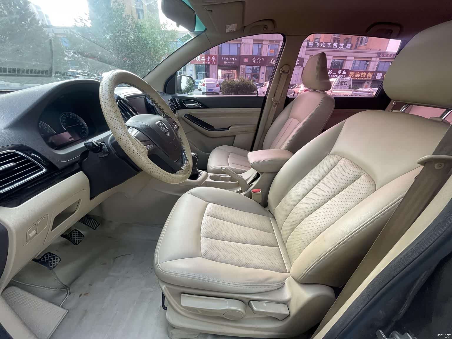 Wuling 730, 2014 7