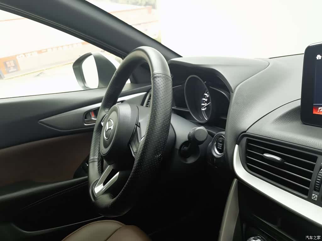 Mazda CX-4, 2018 22
