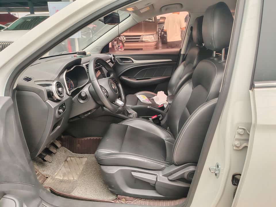MG ZS
