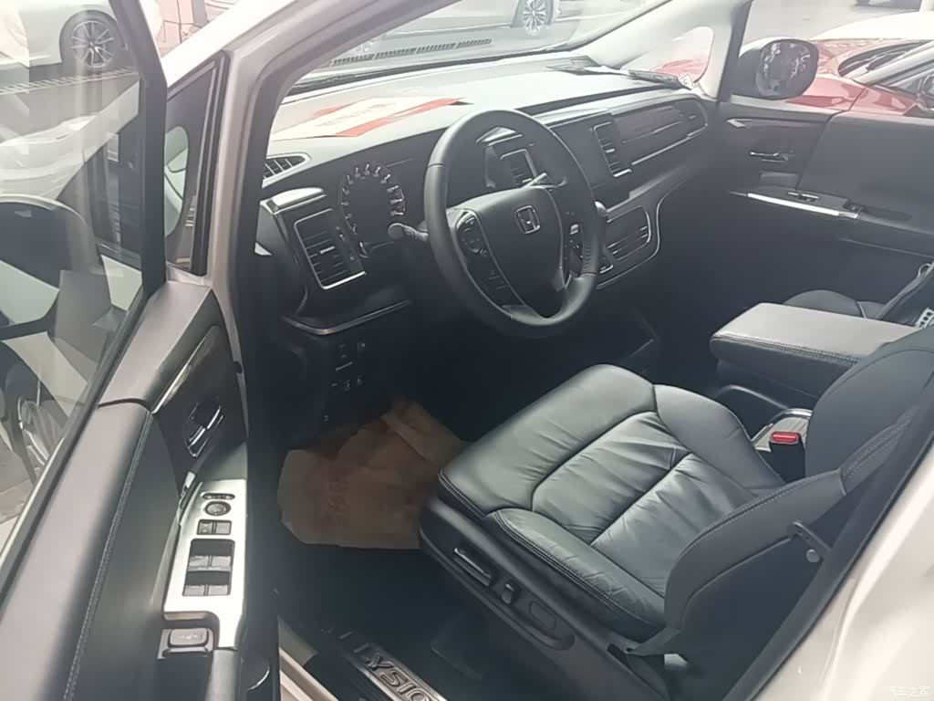 Honda Elysion, 2017 16