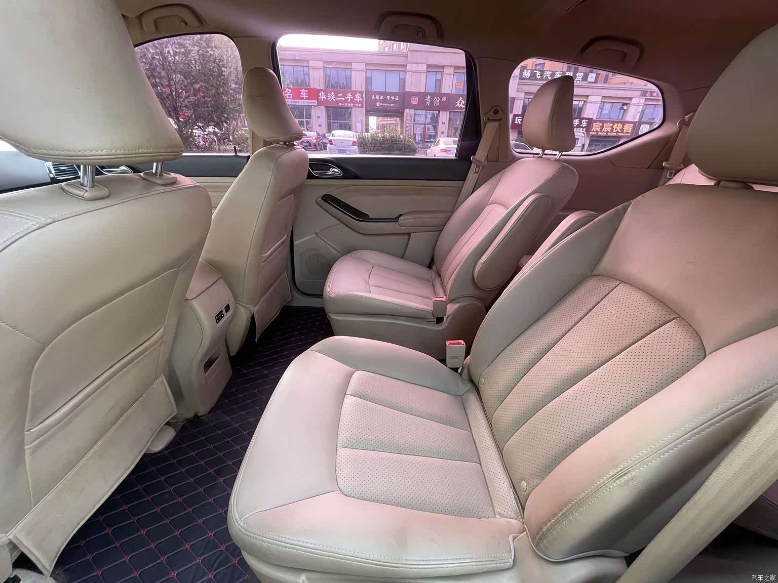 Wuling 730, 2014 8