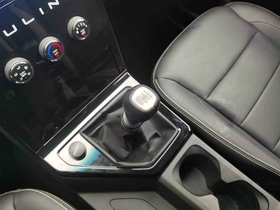 Wuling Wuling Journey