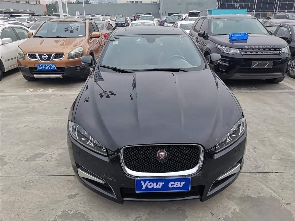 Jaguar XF