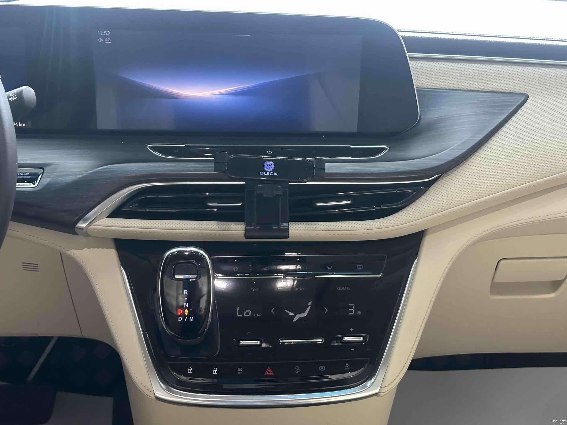 Buick GL8, 2024 13