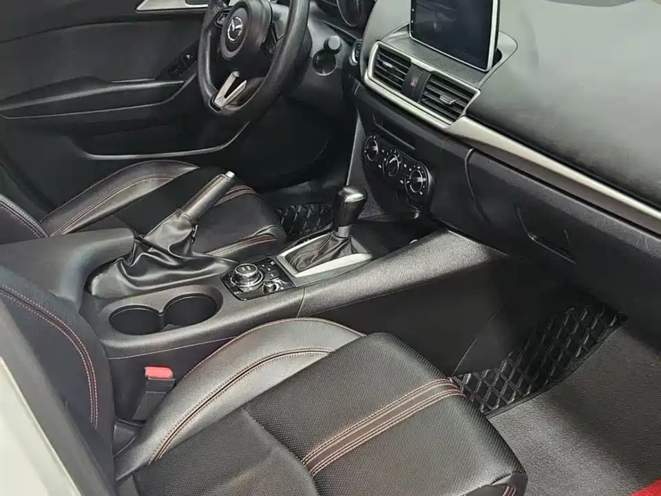Mazda 3 Angkesaila Mazda 3 Angkesaila