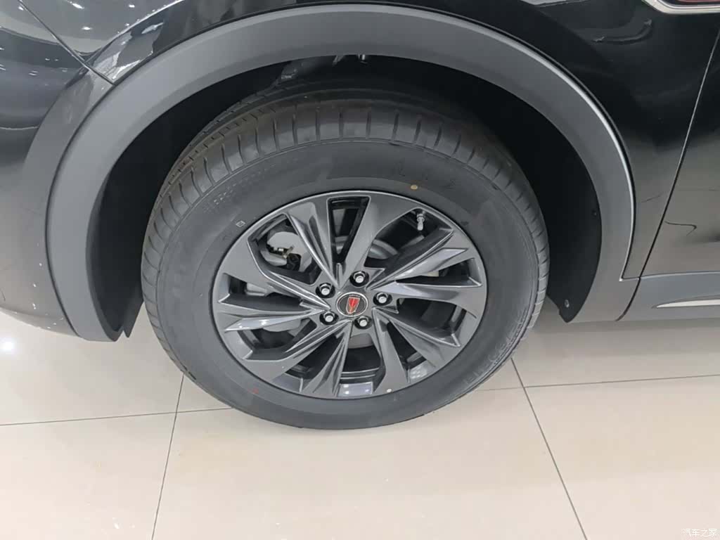 Hongqi HS5, 2025 23