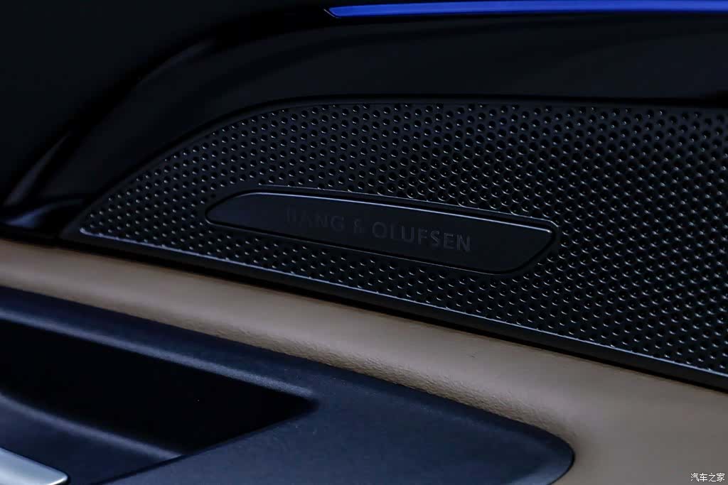 Audi Q5L, 2026 18