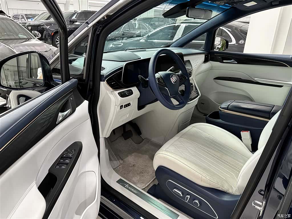 Buick GL8, 2020 все фото