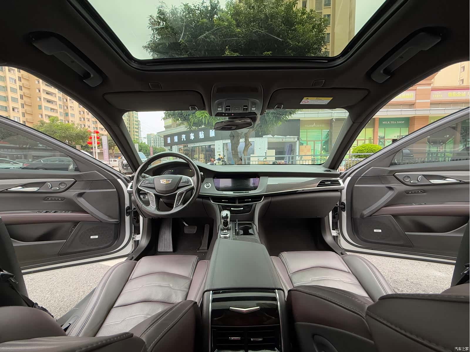 Cadillac CT6, 2023 29