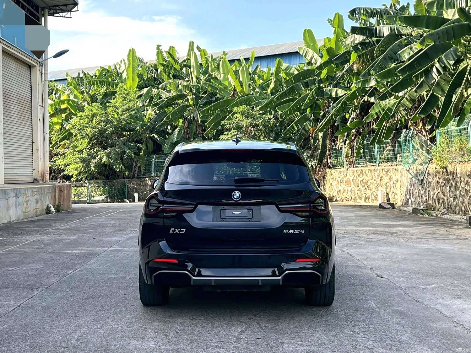 BMW iX3, 2022 все фото