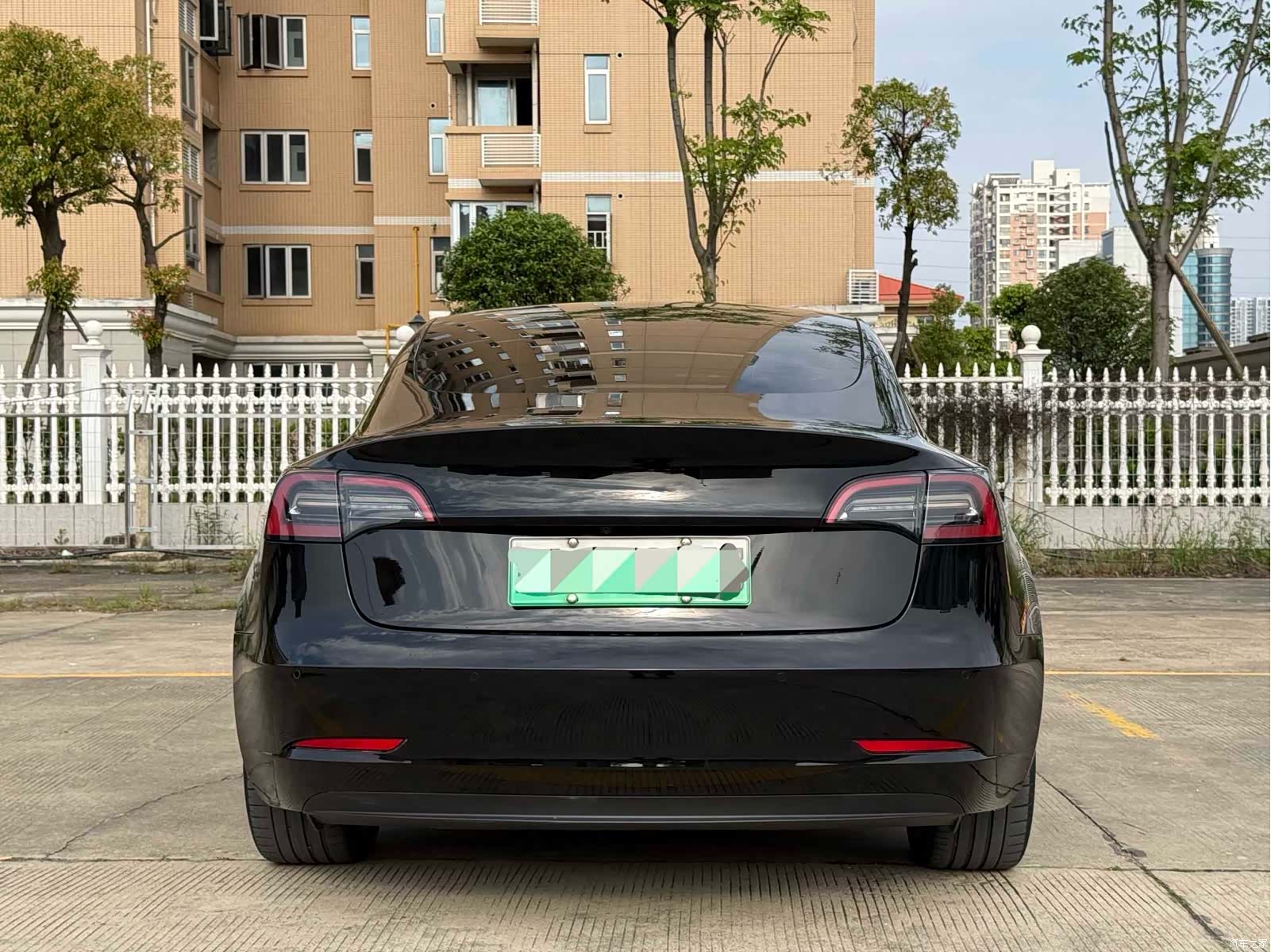 Tesla Model 3, 2023 10