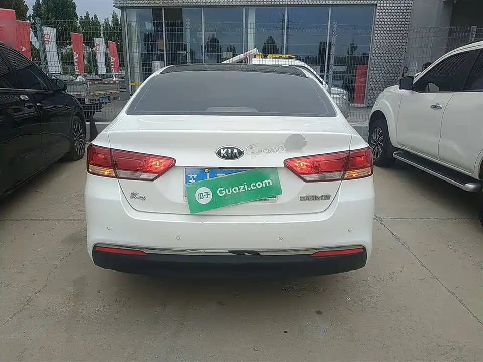 Kia K4