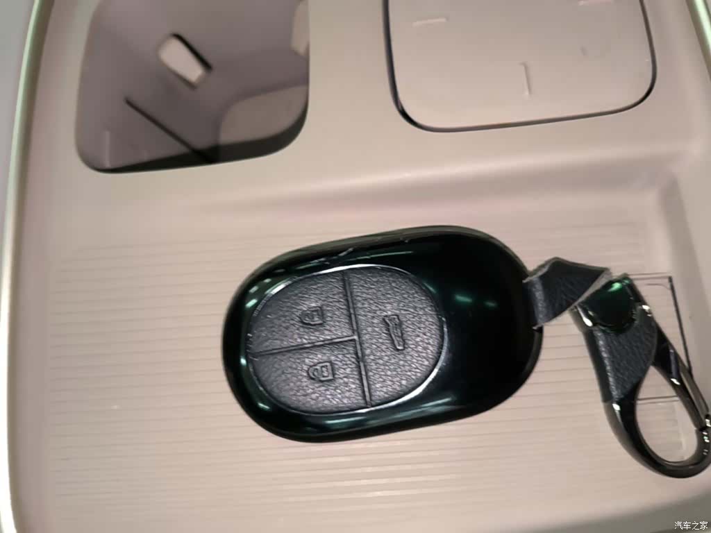 NIO ES8, 2023 9