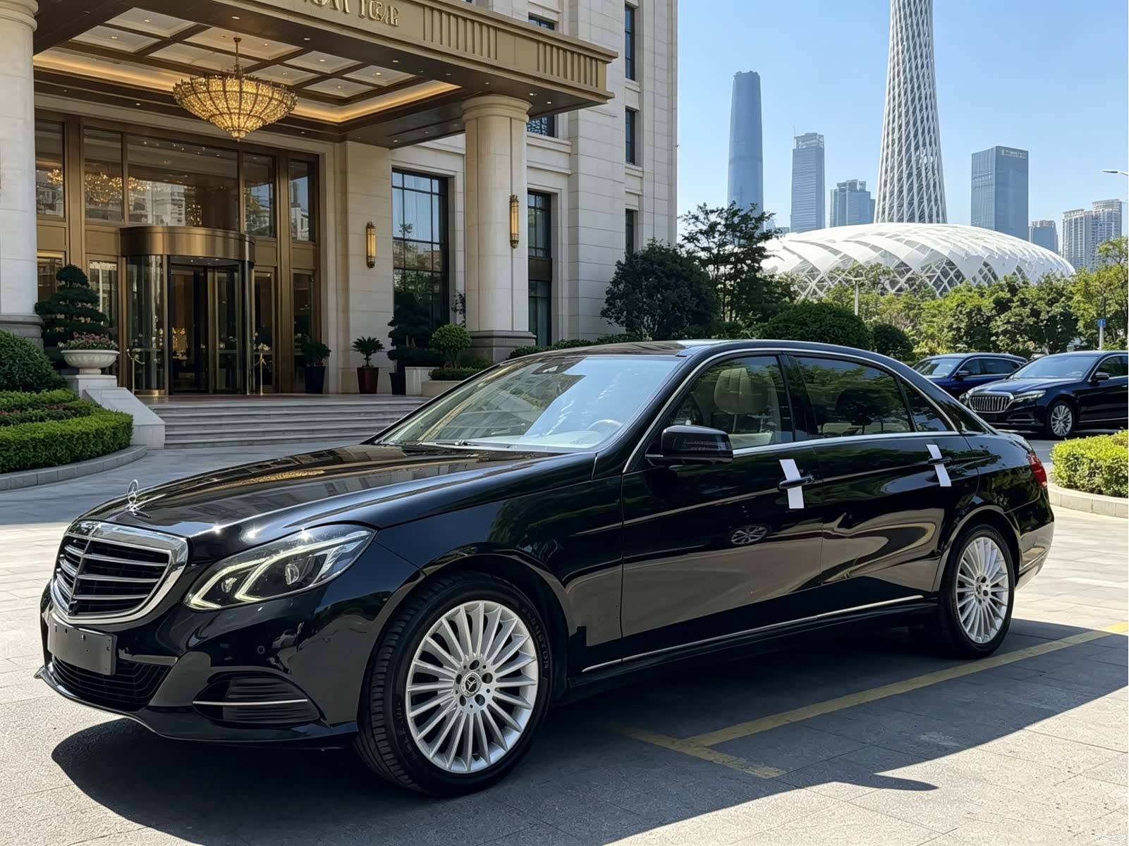 Mercedes-Benz E-Class, 2014 1