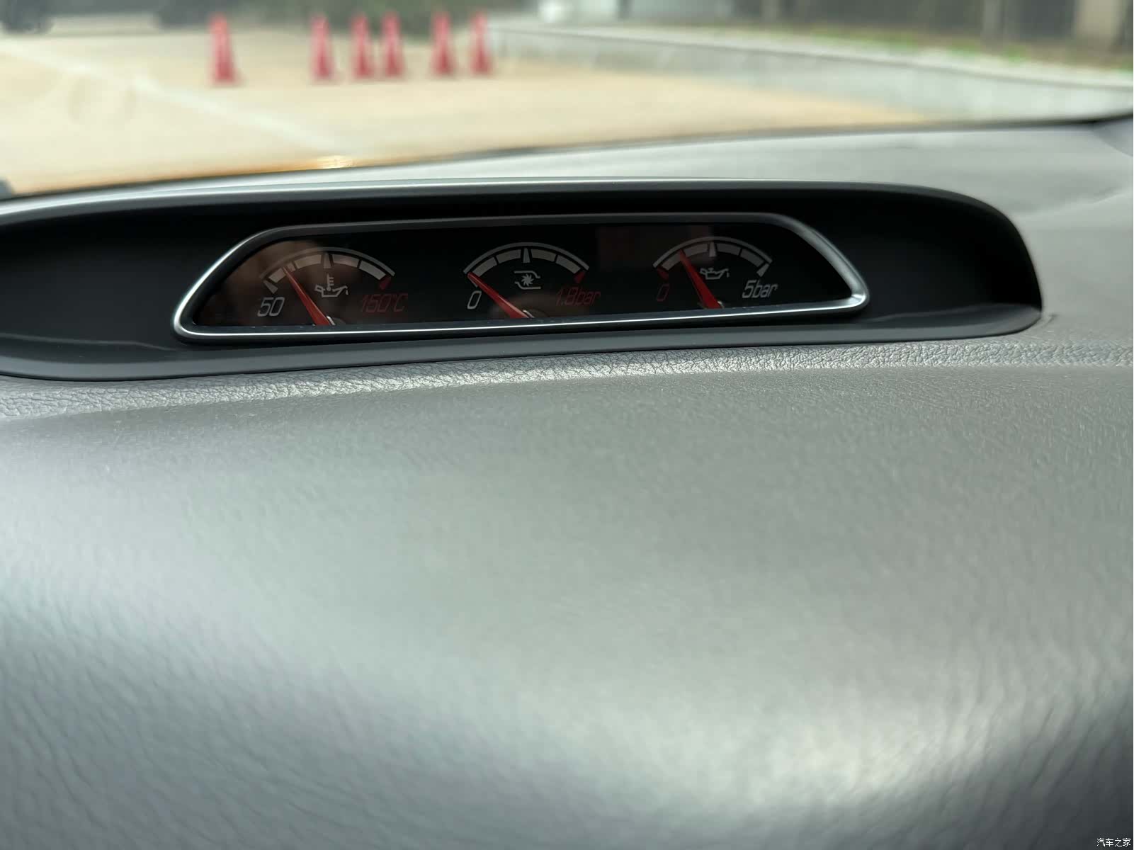 Ford Focus, 2014 11