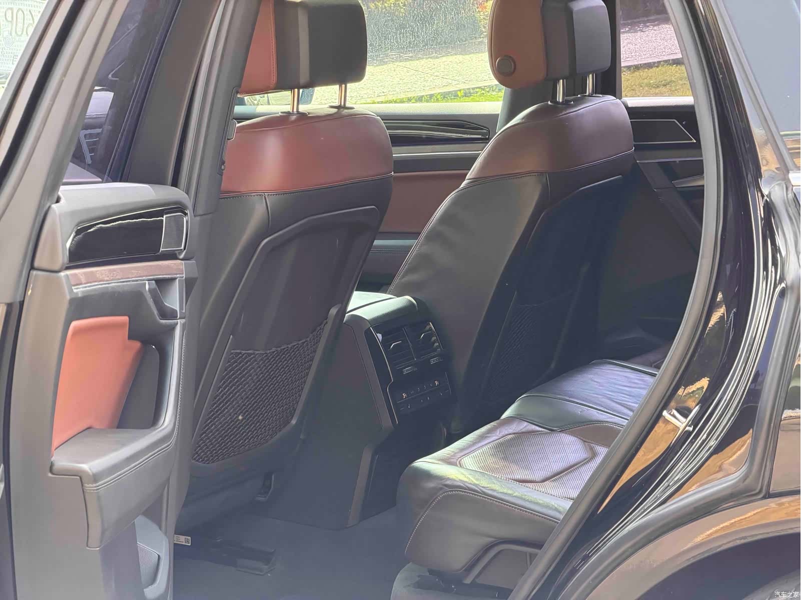 Volkswagen Touareg, 2018 12