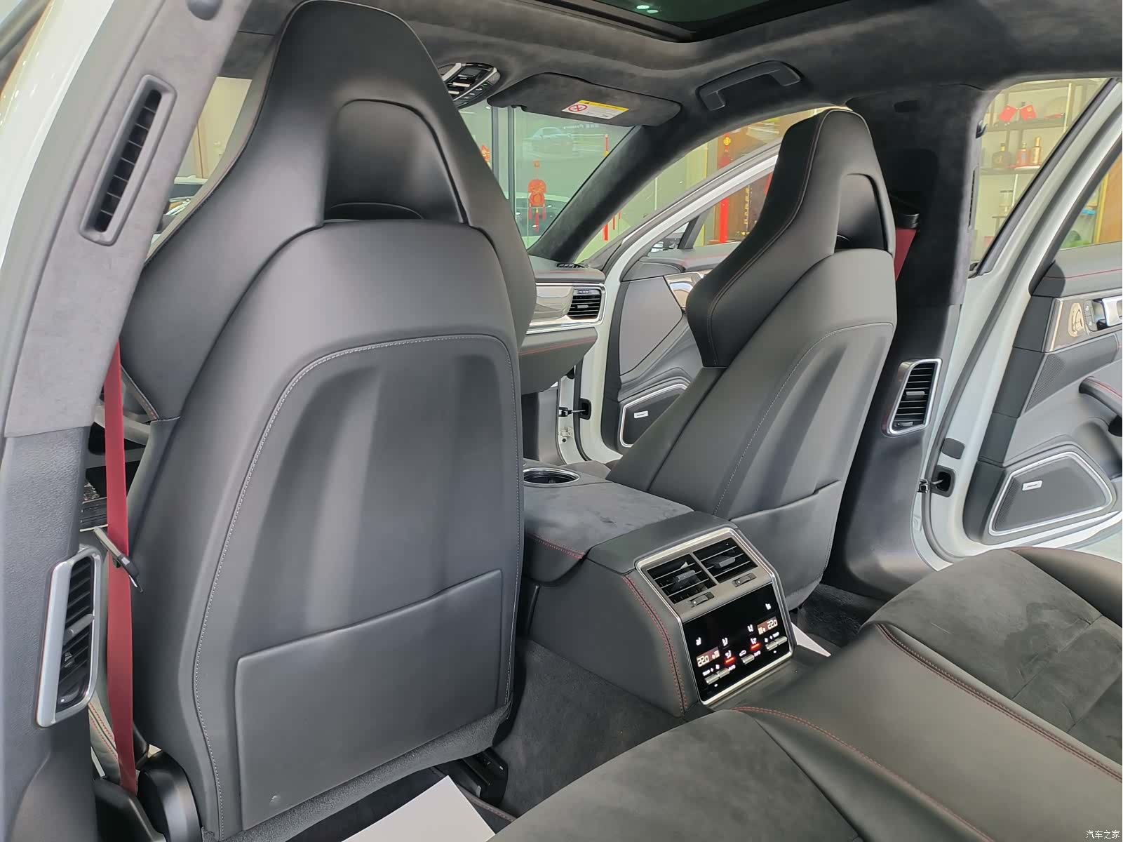 Porsche Panamera, 2024 23