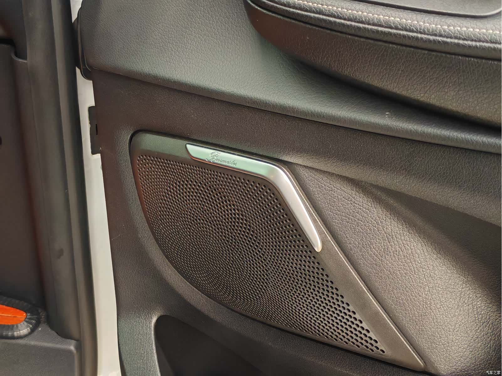 Mercedes-Benz V-Class, 2022 14