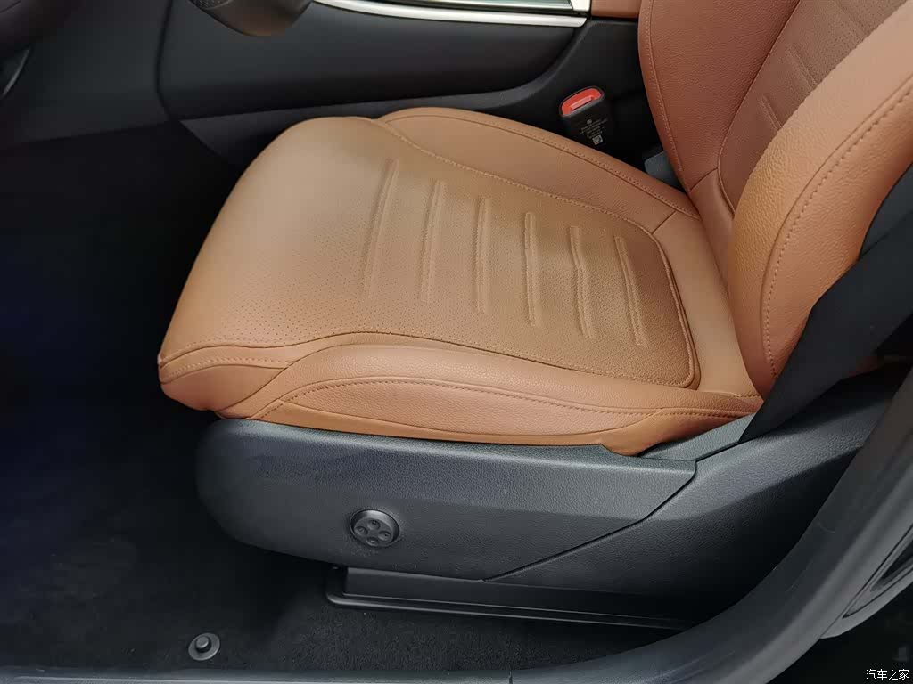 Mercedes-Benz GLC, 2023 20