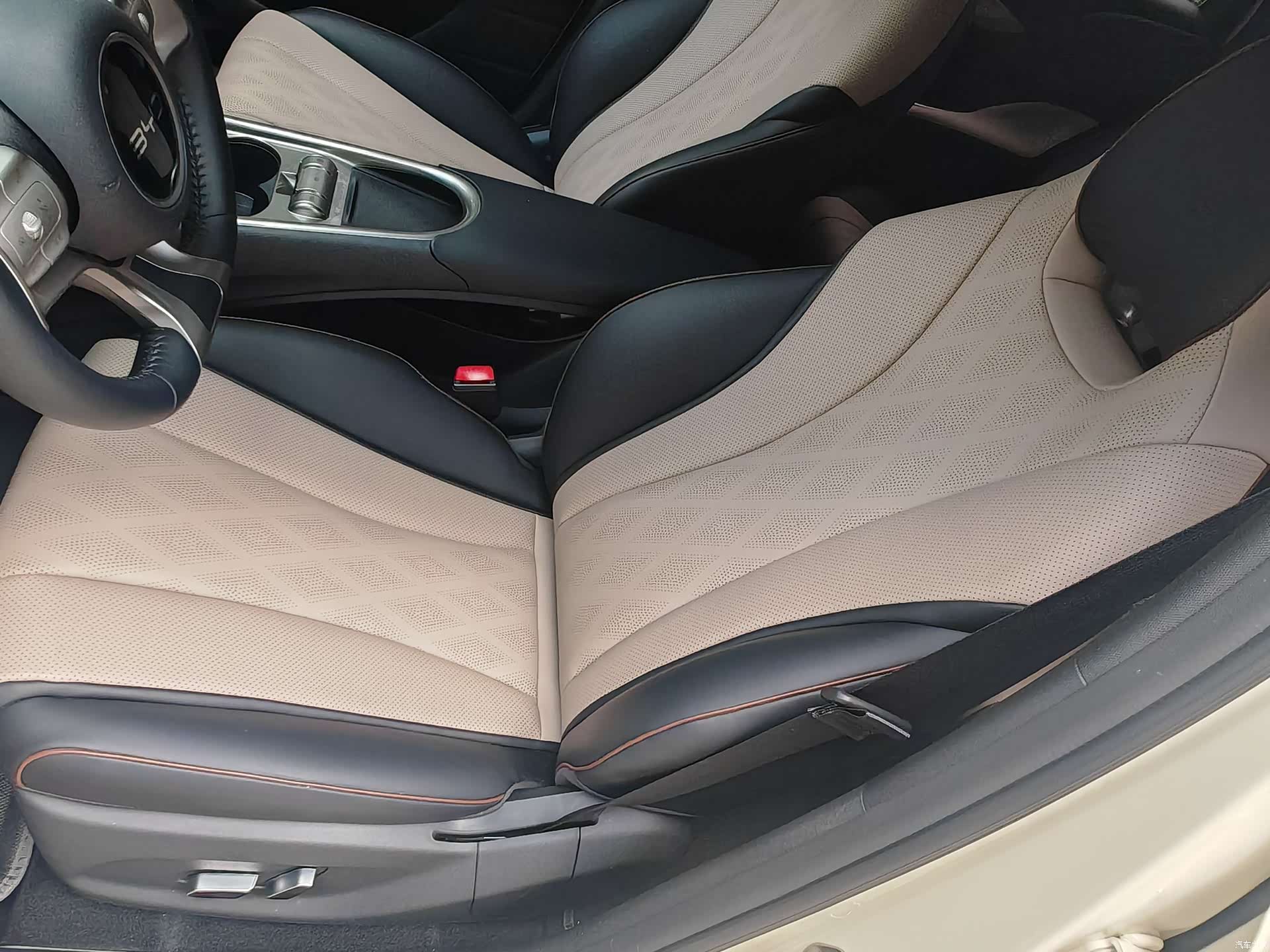 BYD Dolphin, 2026 14