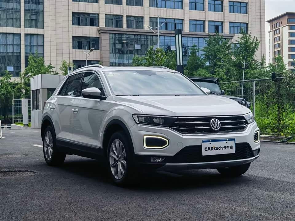 Volkswagen T-ROC exploring Songs