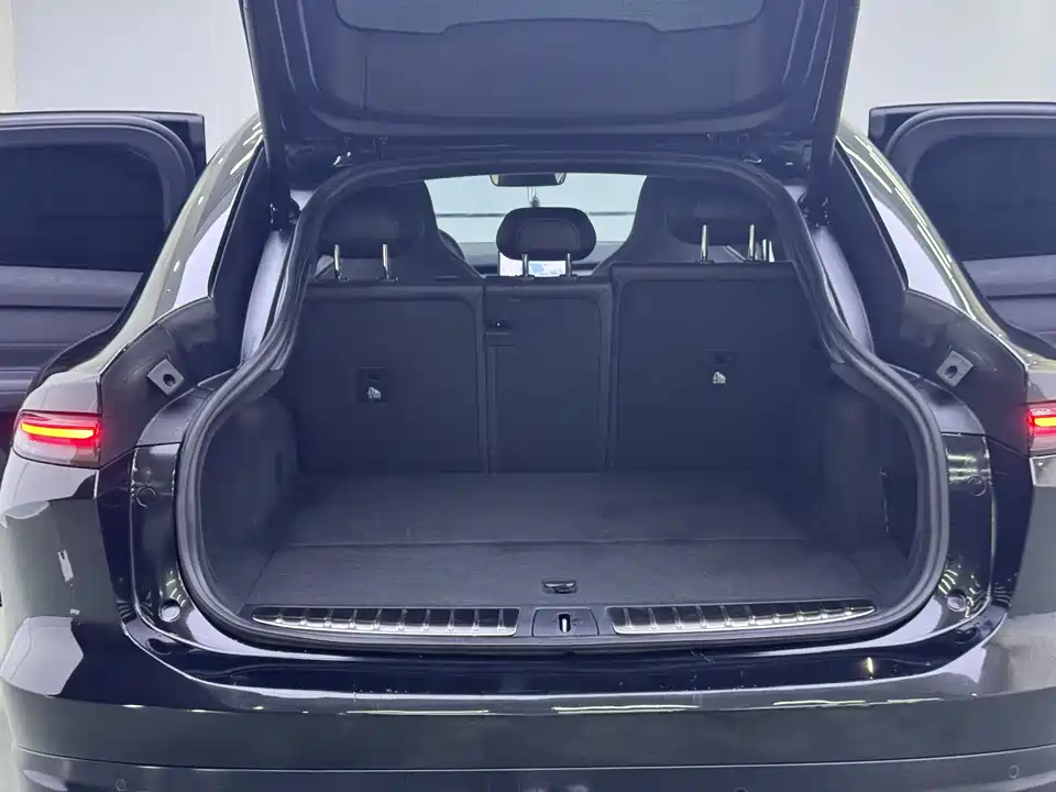 NIO EC6