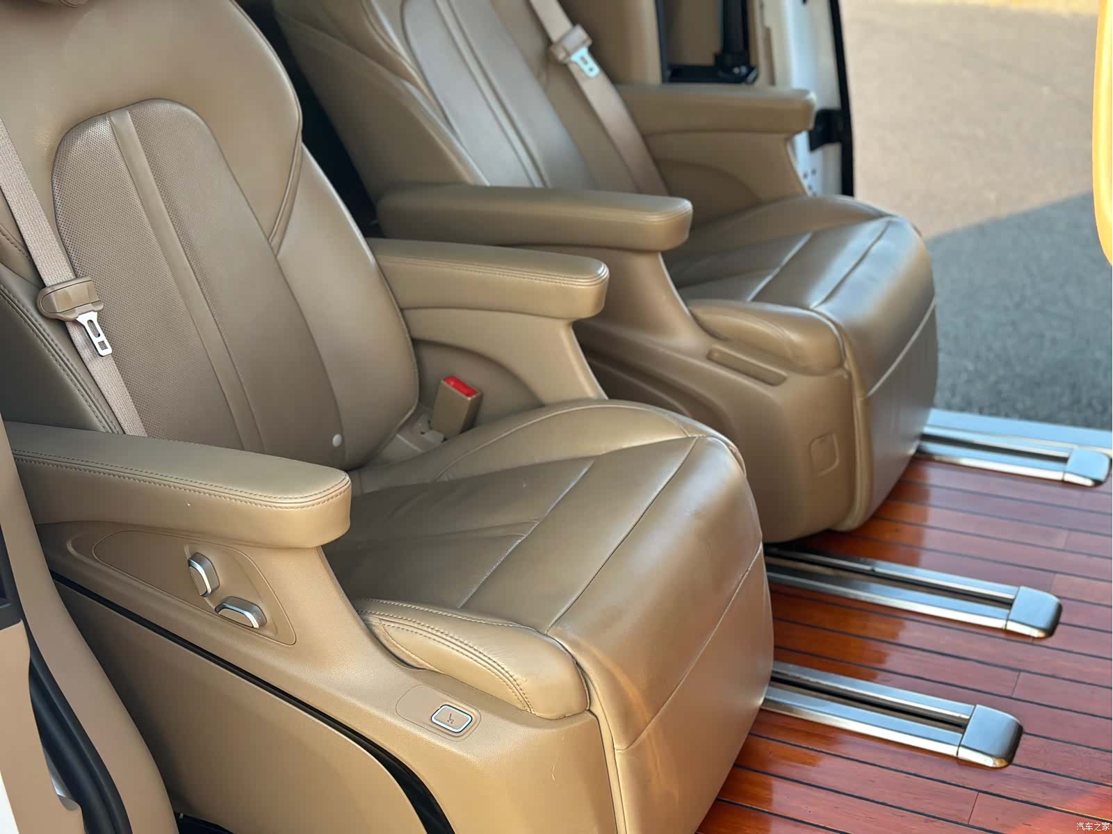 Buick GL8, 2021 10