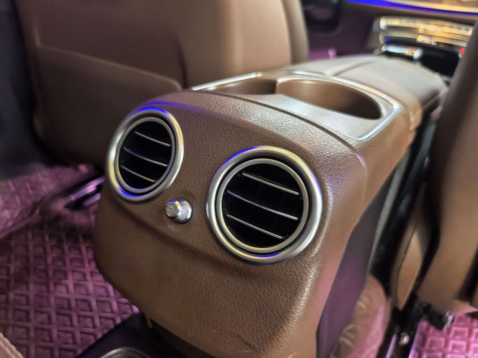 Mercedes-Benz E-Class, 2017 13