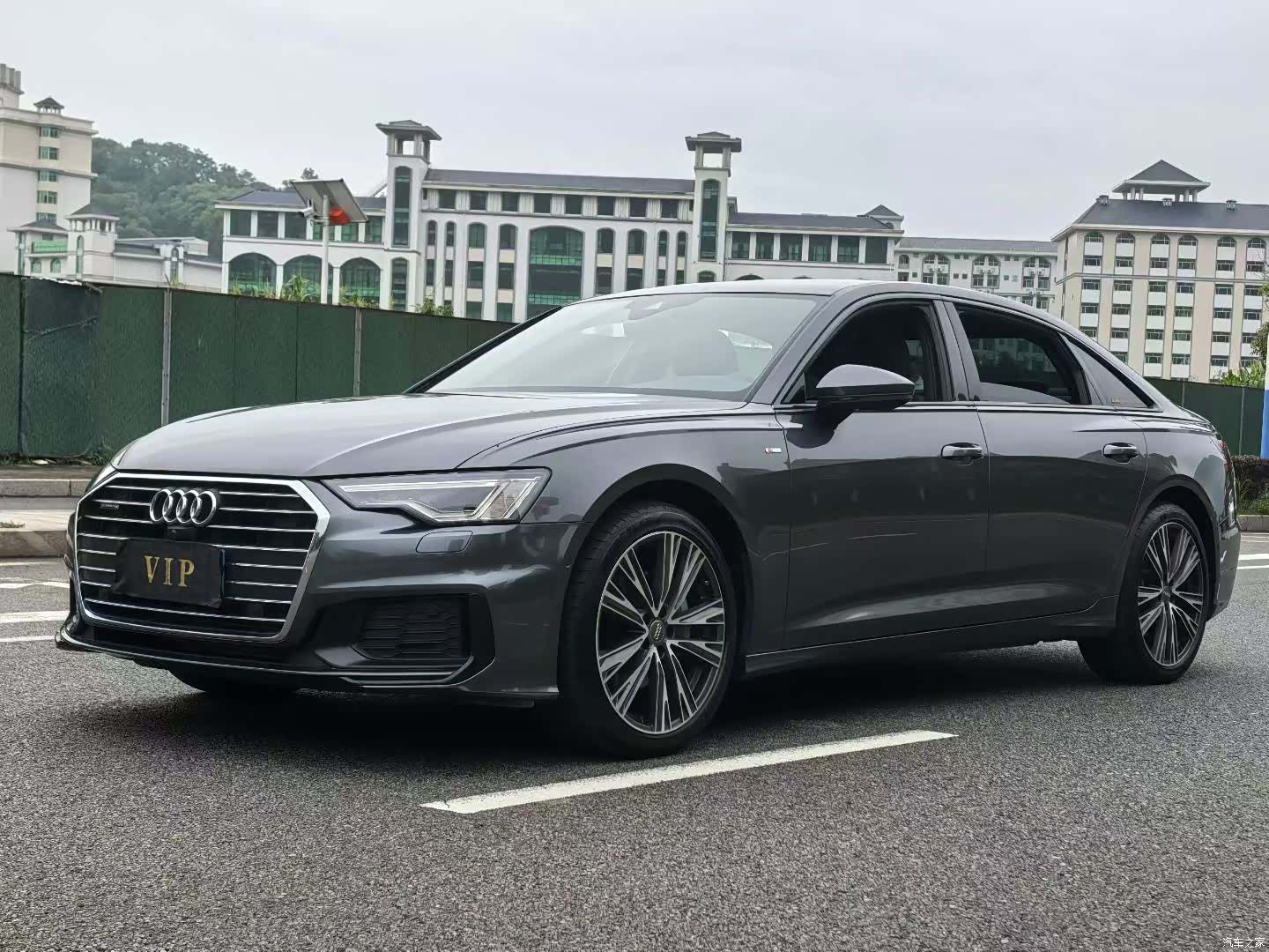 Audi A6L, 2021 1