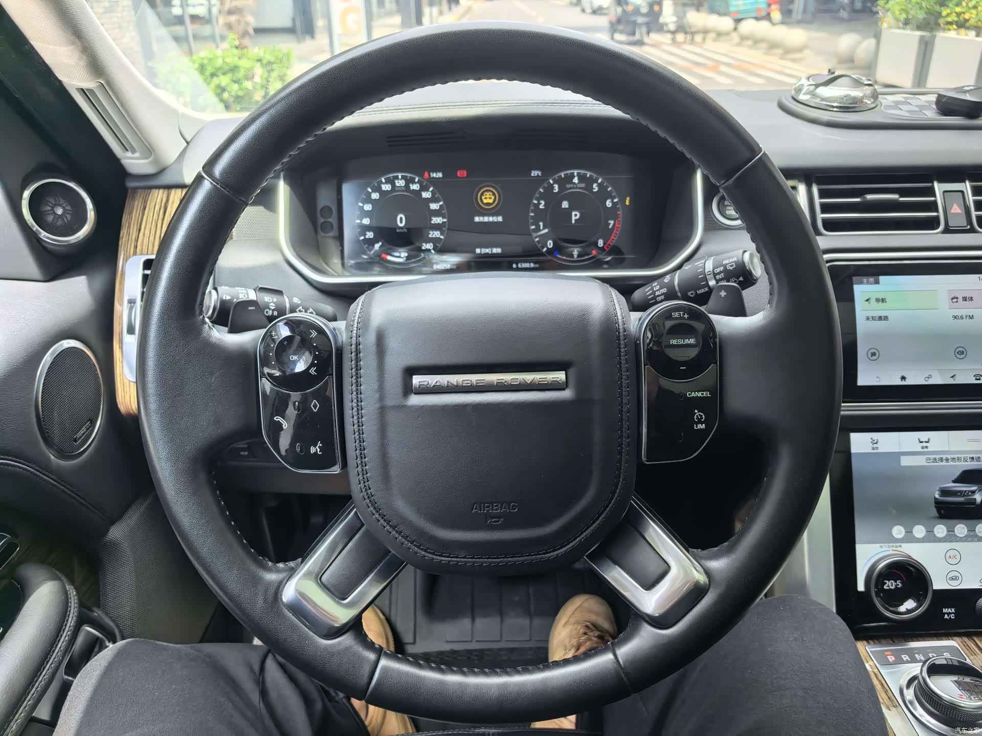 Land Rover Range Rover, 2018 11