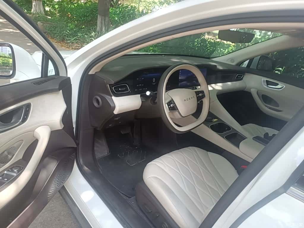 Roewe D7, 2025 16